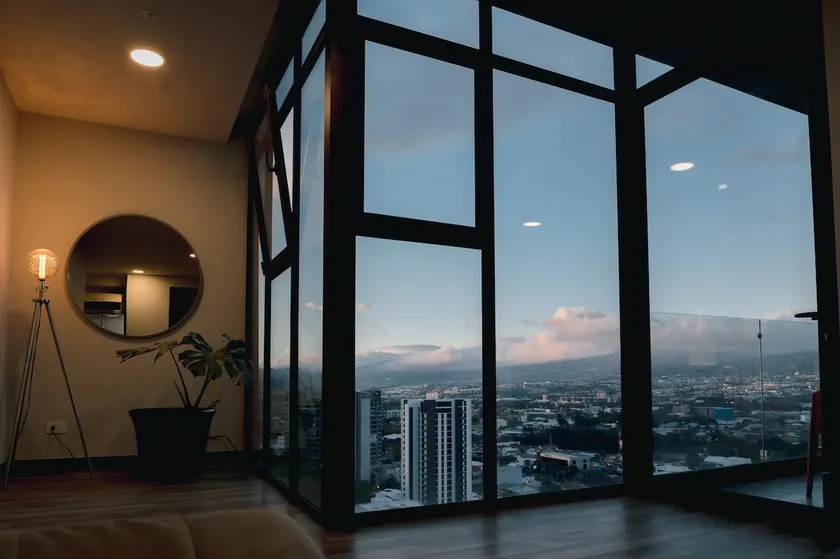 amazing view, A/C, 2001th floor, near the airport. - Image 1