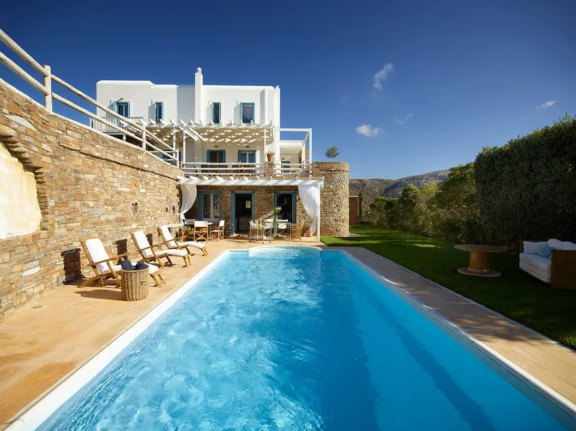 Villa Phivi Cycladic Splendor: 5Bed Gem, Pool, Gym - Image 1