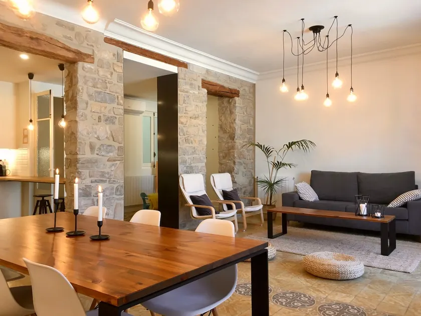 Large apartment with charm in the center of Tàrrega - Image 1