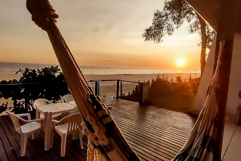 Casa do Deck, right on the sand, Maricá - Image 1
