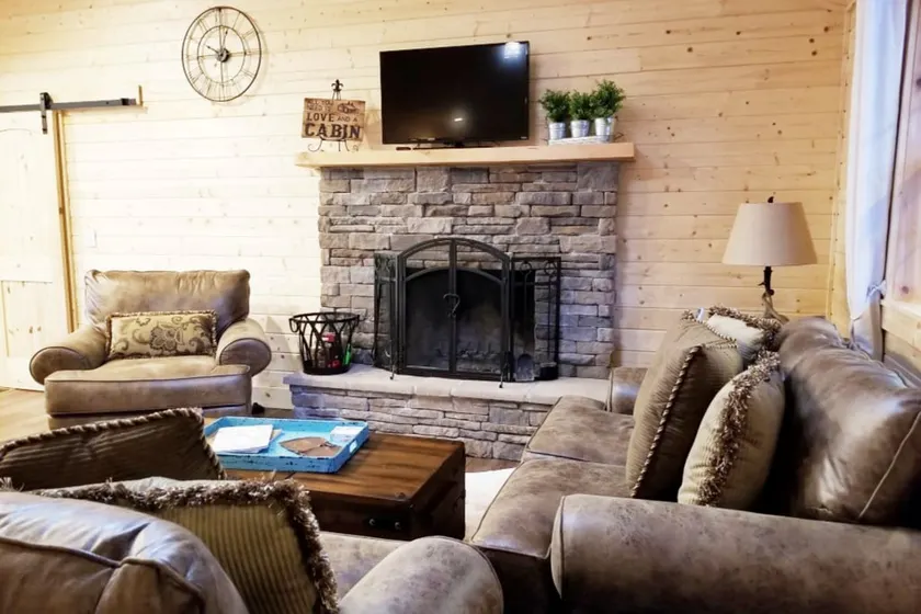 Creekside Cabin btwn Franklin & Highlands, King Bd - Image 1