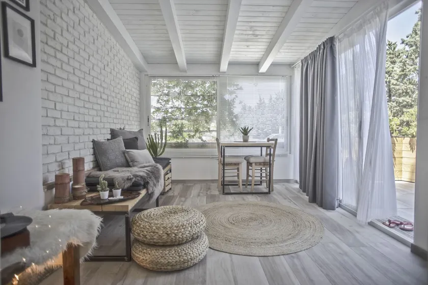 Little Suite - Image 1
