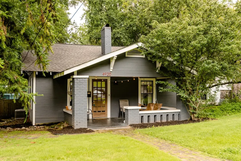 Crestwood Bungalow- Pet friendly w/ POOL - Image 1