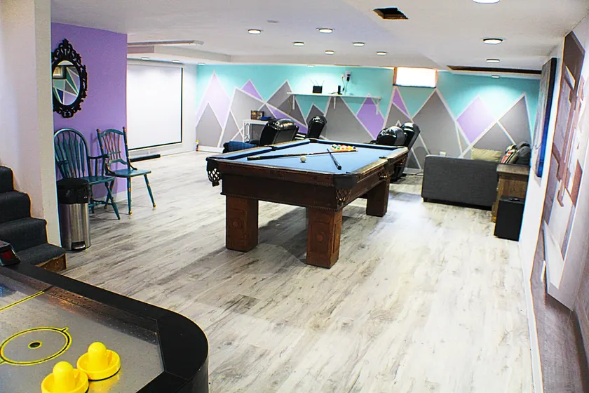 Koi pond ranch w. Game room near the lake - Image 1