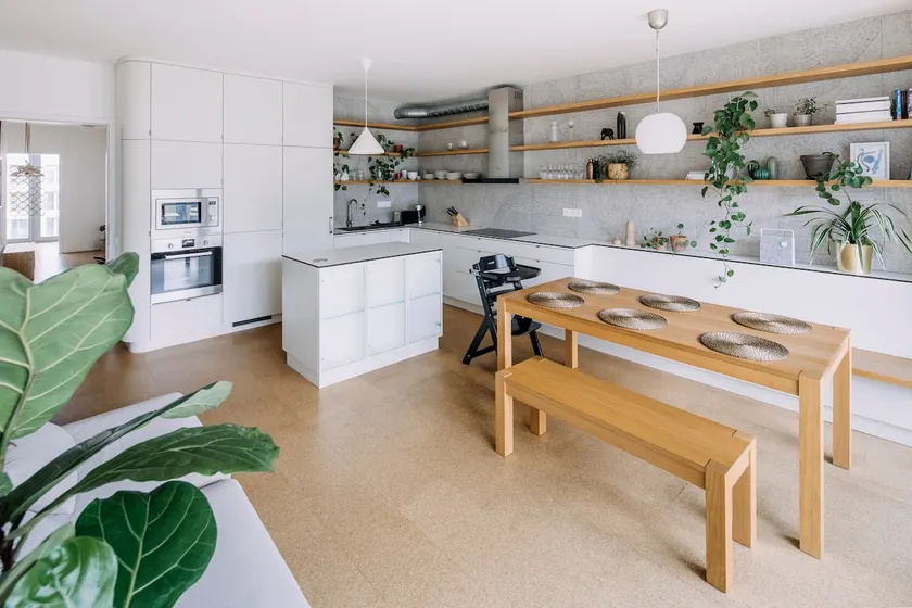 ♡ Family Apartment, 3 Bedrooms, Parking, Top Area - Image 1