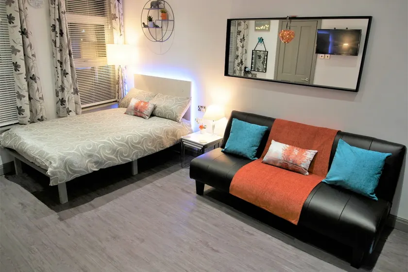 Perfect Studio Apartment! With all you need +more! - Image 1