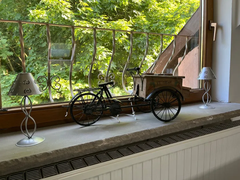Green getaway - Image 1