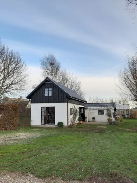 House with view of nature reserve - Image 1