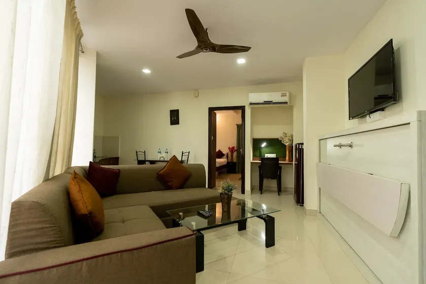 Posh 1 Bedroom Service Apt @ Koramangala - Image 1