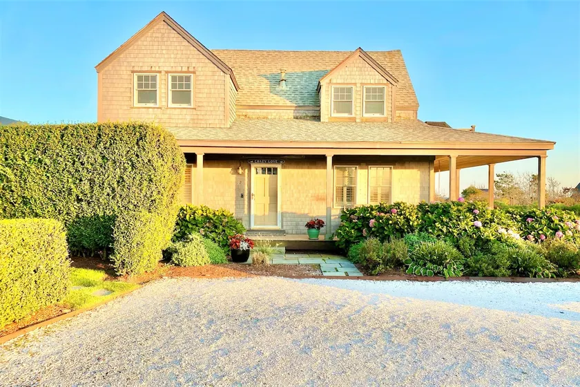 Luxurious Madaket/Smith Point Gem Water Views! - Image 1