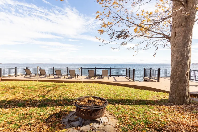 Neu renoviertes Haus am Wasser am Lake Champlain - Schöne Aussicht - 4 BR! - Image 1