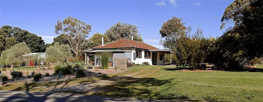 The Old Dairy, Fish Creek - Image 1