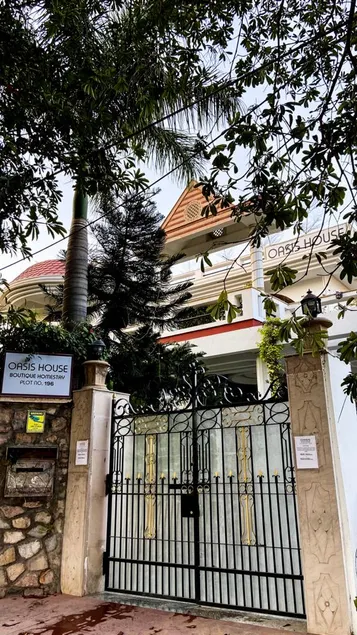 Oasis House - Image 1