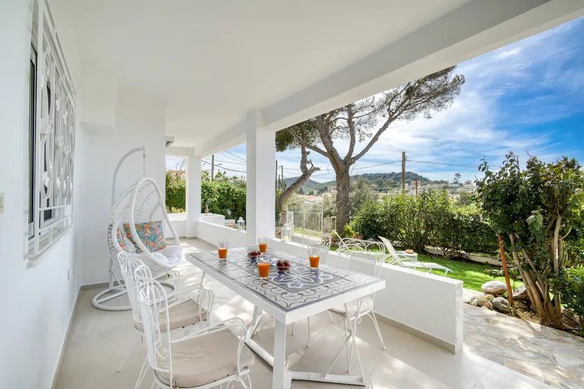 Bougainvillea Hillside Summer House with Jacuzzi - Image 1