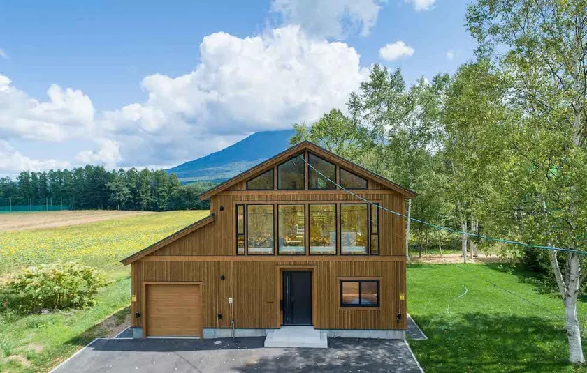 Yotei Yama House - Image 1