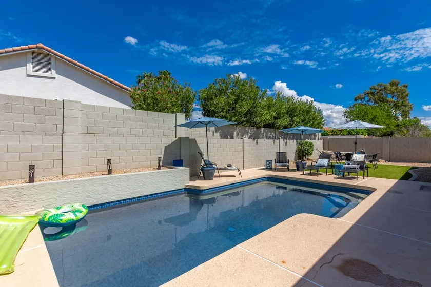 Sweet Caroline! 5 Beds*Heated Private Pool* - Image 1