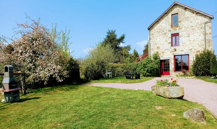 GITE DU JARDINIER Detached house with courtyard - Image 1