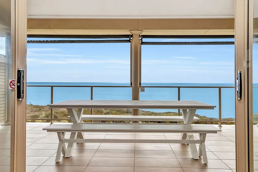 Ochre Point Beach House on Moana Seafront - Image 1