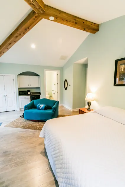 Meghan’s Place-Suite, Private Entry - Image 1