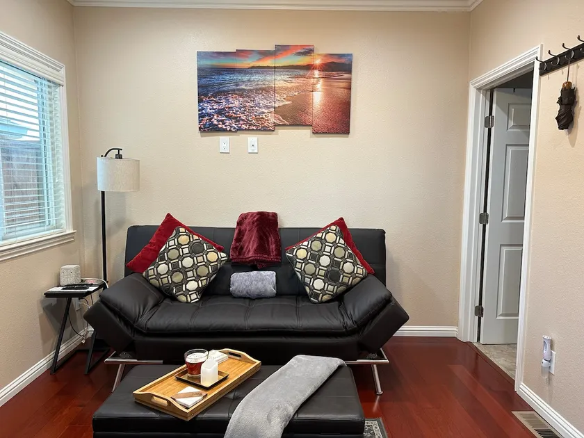 High-End-Reihenhaus 1BR / 1BA im Herzen des Silicon Valley, nur für Nichtraucher - Image 1