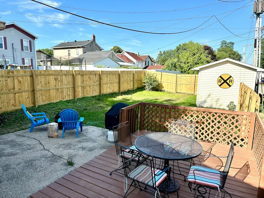 Fenced Yard, 2 blks to town-10 Min to Starved Rock - Image 1