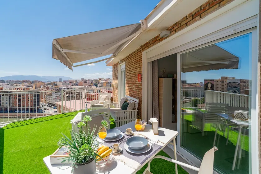 Luxury & sea views city center(3PAX)FREE WIFI+PARK - Image 1