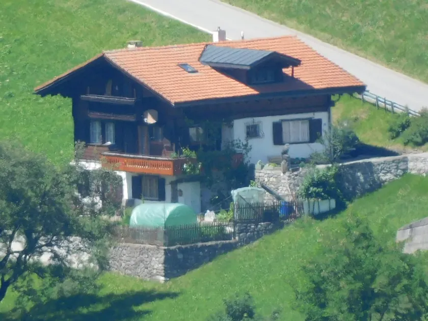 2-room apartment on the sunny slope in Küblis - Image 1