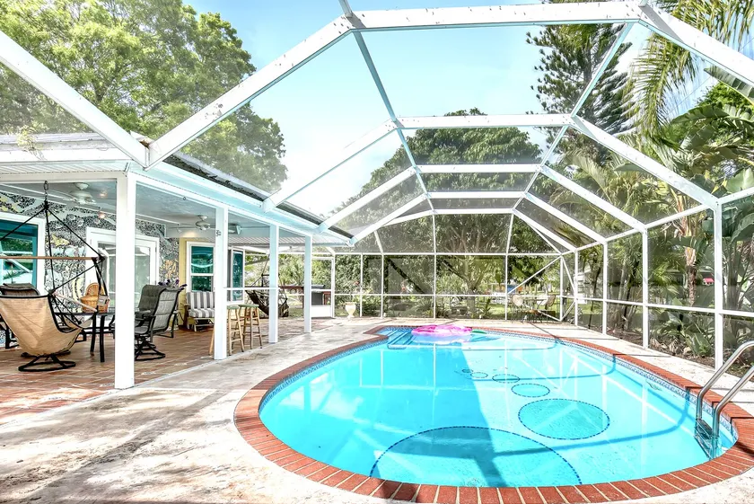 Tropical Sanctuary Oasis-Heated Pool, Pond, & Yard - Image 1