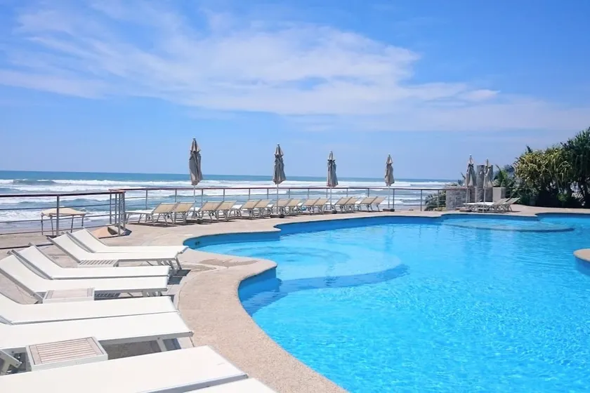 Beach club, tennis, paddle tennis and more | Mayan Lakes T9 - Image 1