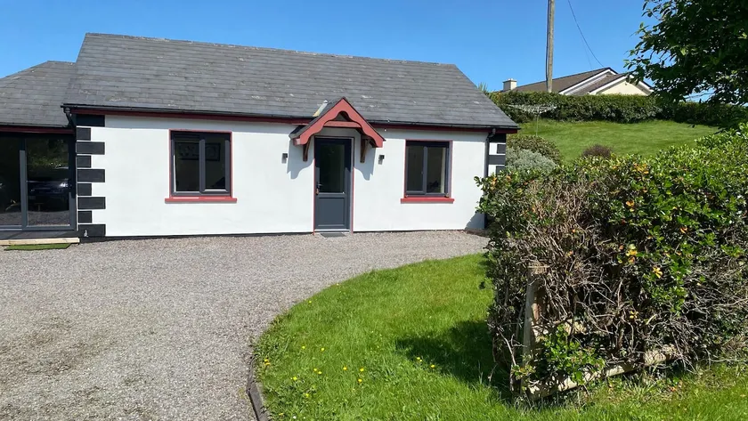 Hill Sea View Cottage - Image 1