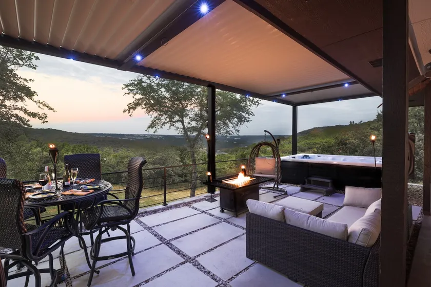 Lake Travis 5 min | 8 Person Spa | Valley Views - Image 1