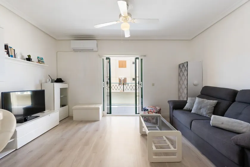Sunny studio La Mata beach - Image 1