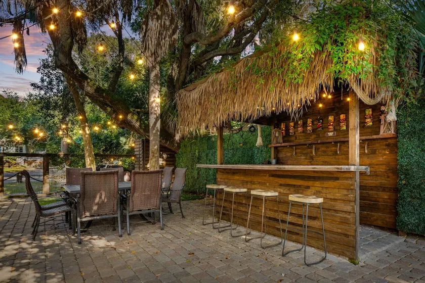 Blackbeard's Folly III•Sleeps 6• 500ft From Beach - Image 1