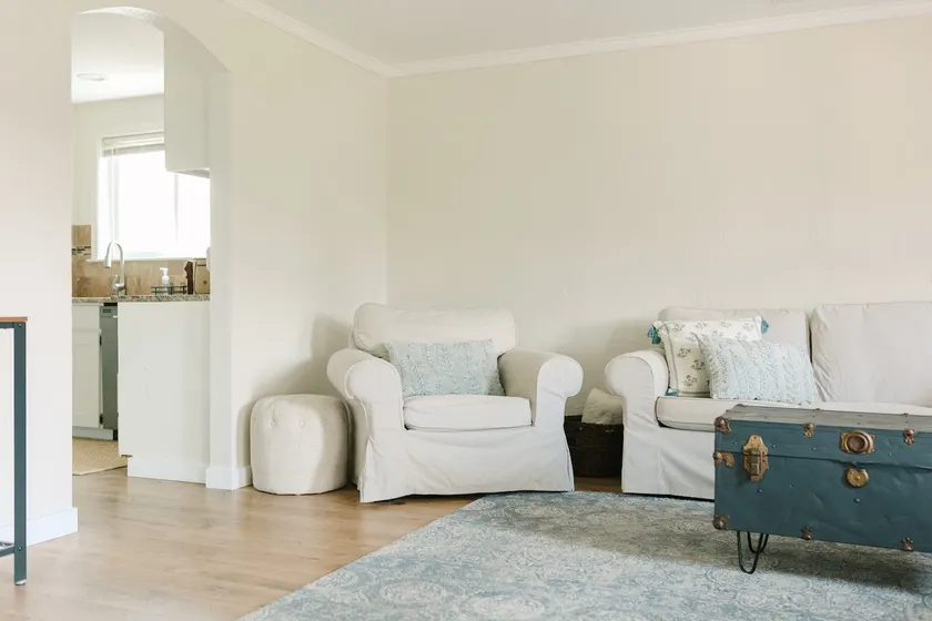 Molly's Place - Image 1
