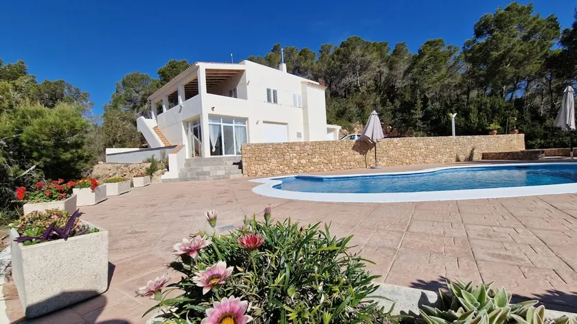 beautiful views with pool in ibiza - Image 1