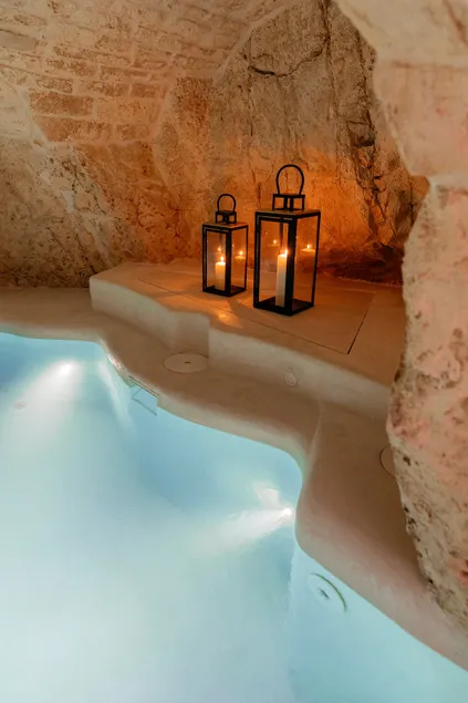 Alesia Luxury Cave - Image 1