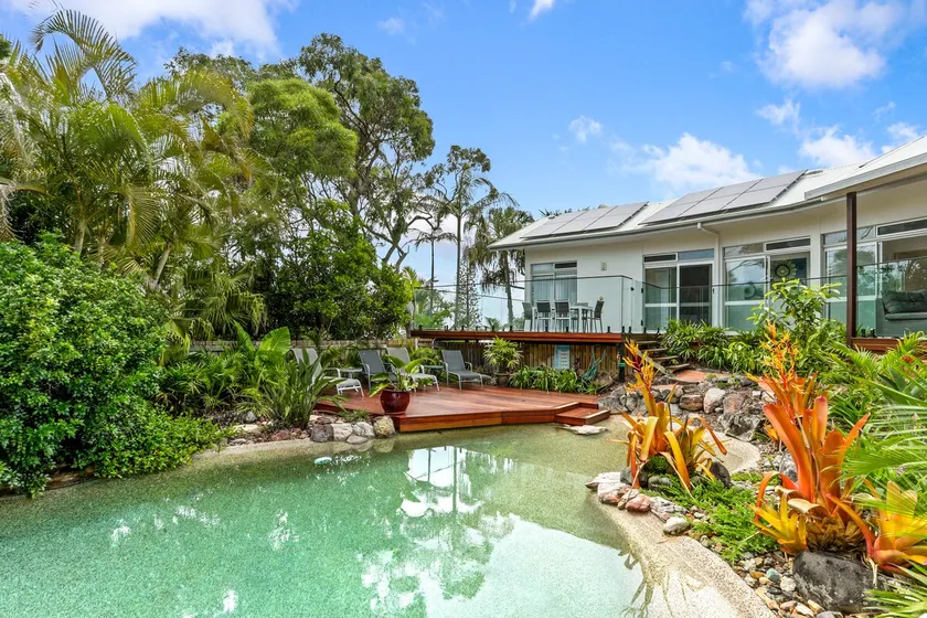 A Tropical Family Oasis in Sunshine Beach - Image 1