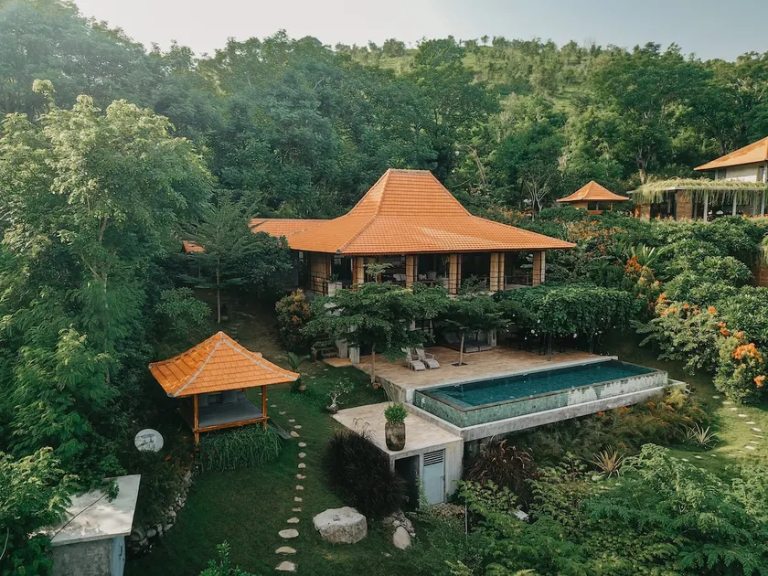 Villa Loulaki at the Sumberkima Hill retreat - Image 1