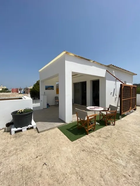 Kipseli roof top apartment - Image 1