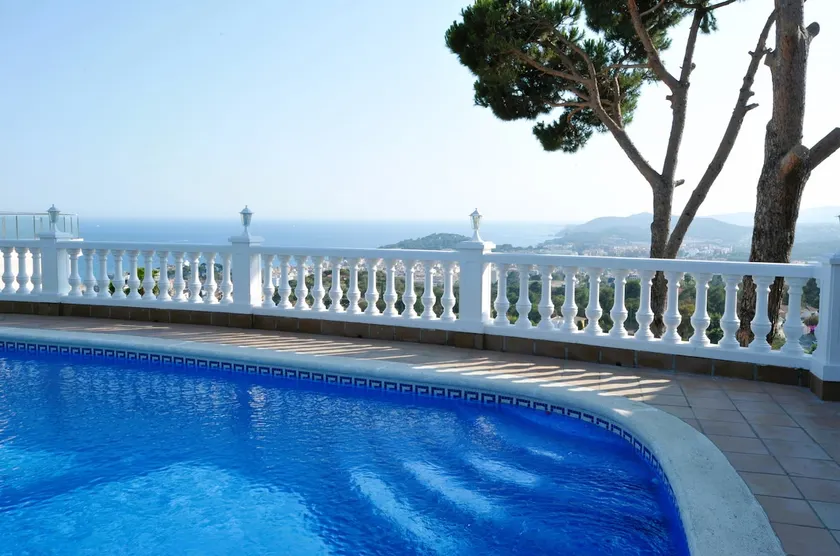 Villa Fluvia: 1200m city, swimming pool, sea view - Image 1