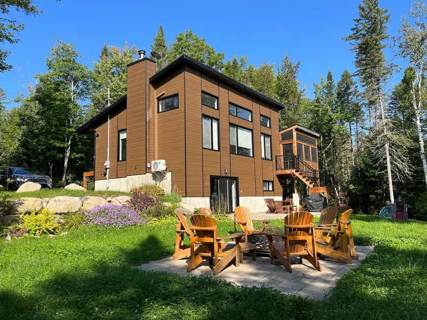Chalet Harmonie: Lakeside & Spa - Image 1