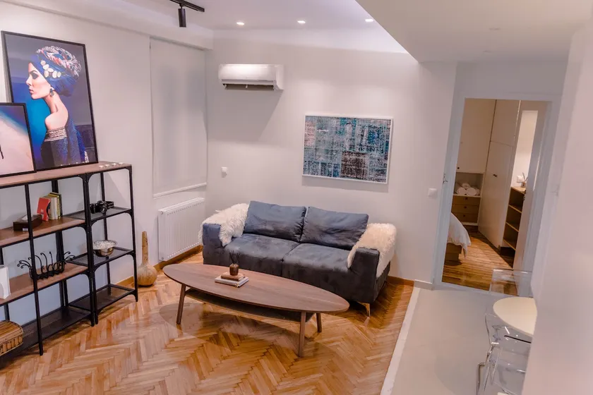 Luxurious 4th floor apartment for Urban Explorers - Image 1