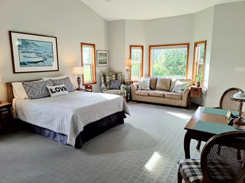 Luxury Guest Suite in Aviation Air Park Community - Image 1