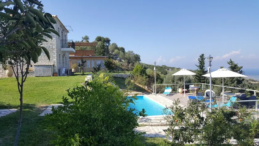 Villas Panorama Apolpaina Lefkas - Image 1