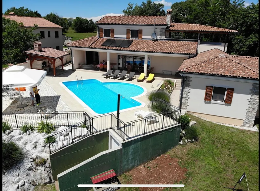 Villa Arton heated swimming-pool - Image 1