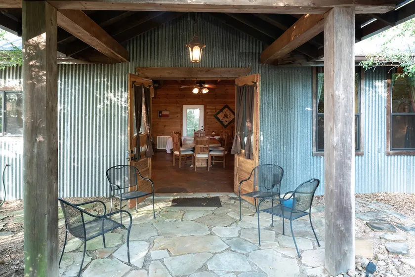 The Grand Spa with Hot Tub @ Scenic Hill Retreat - Image 1