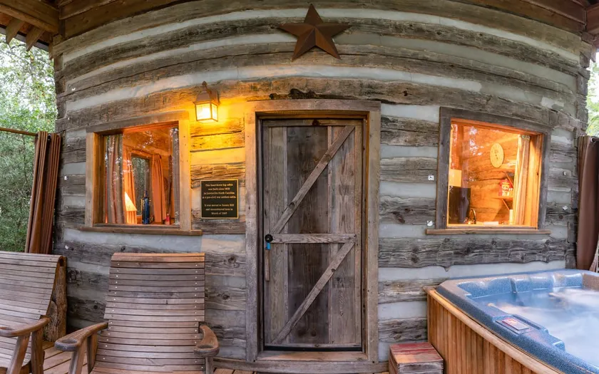 Homestead Cabin w/ Hot Tub @ Scenic Hill Retreat - Image 1