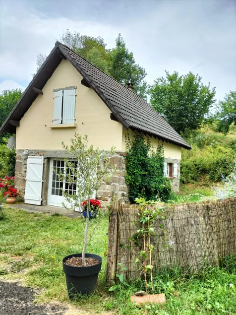 Country house in Planèze/Aubrac - Image 1
