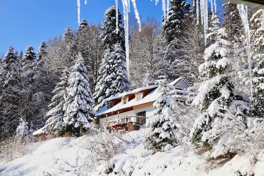 Comfortable House in the Clouds - Image 1