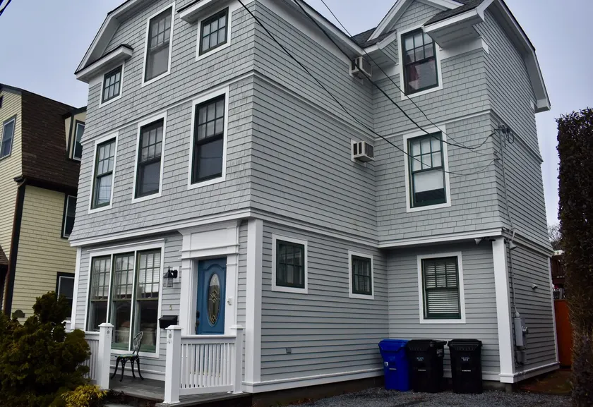 Modern Cottage in Downtown NPT-Walk to All - Image 1
